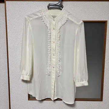 BEAUTY&YOUTH 프릴 긴팔 셔츠 아이보리