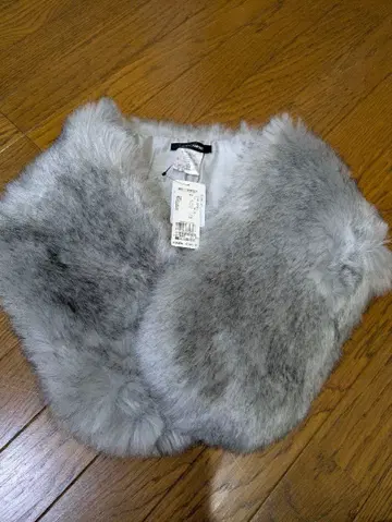 LAUTREAMONT 에코 퍼 티펫