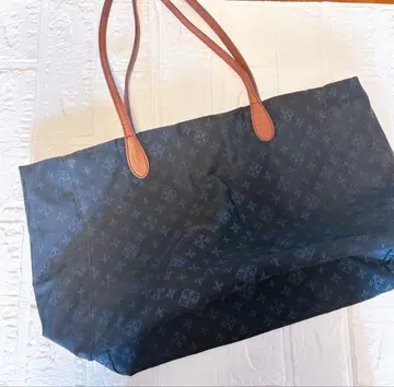 러셋 토트백 나일론 블랙 올 패턴