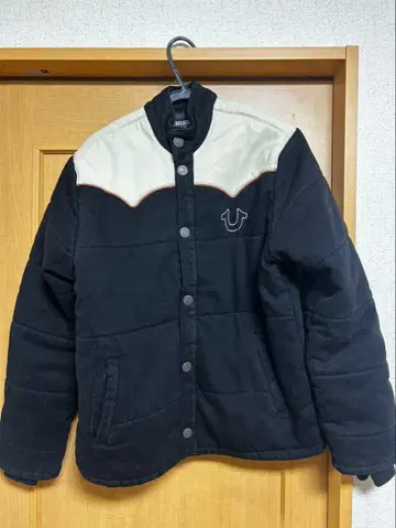 트루 릴리전 다운 자켓 미사용 새상품