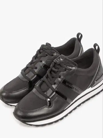 새상품급 MICHAEL KORS 블랙스니커즈 23.5-24