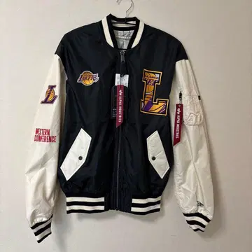 미사용 새상품 레이커스 뉴에라 알파 트리플 콜라보 봄버 자켓
