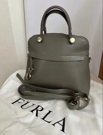 FURLA 파이퍼 그레이 숄더백