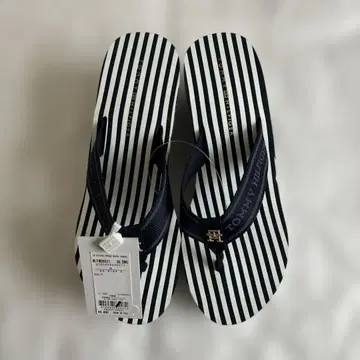 Tommy Hilfiger 스트라이프 비치 샌들