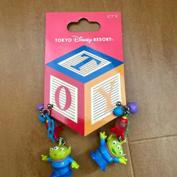 도쿄 디즈니 리조트 에이리언 귀걸이