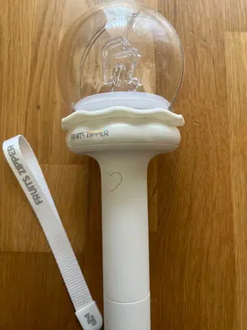 FRUITS ZIPPER 응원봉 화이트