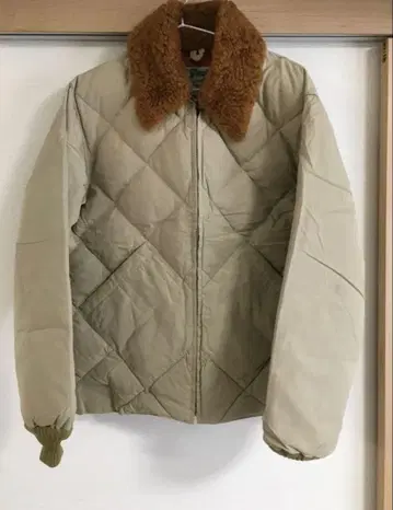 WAREHOUSE 스카이 라이너 베이지 다운 자켓 퍼 옷깃