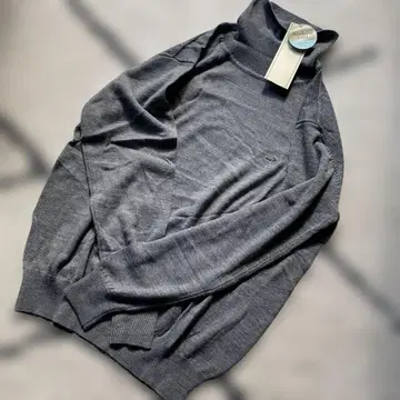 [ 택 포함 새상품 ] Crocodile 얇은 소재 그레이 터틀 니트