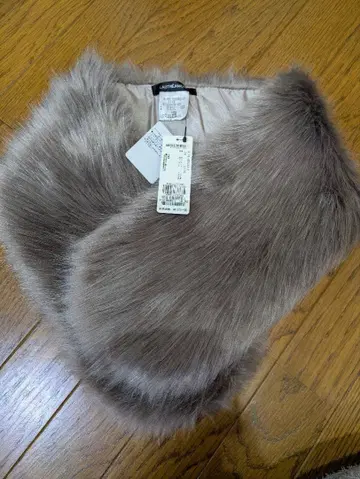 LAUTREAMONT 에코 퍼 티펫