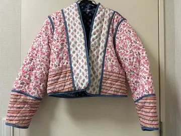 핑크 계열 퀼팅 자켓 페이즐리 리버서블