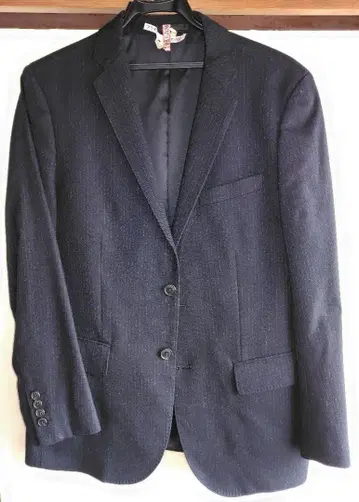 유니클로 다크 네이비 스트라이프 울 테일러드 자켓 M 사이즈