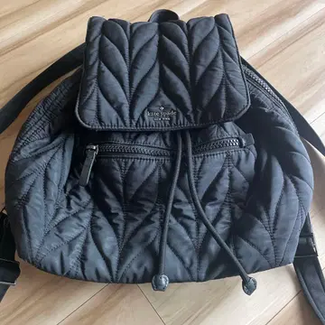 케이트 스페이드 블랙 퀼팅 백팩