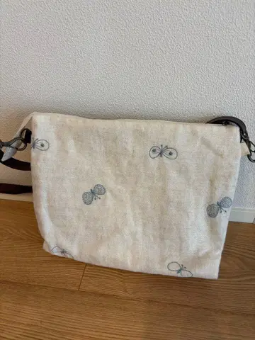 미나 페르호넨 choucho 숄더백 베이지