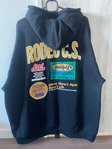 RODEO CROWNS 블랙 집업 후드티