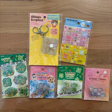 앨범 키링 오마지키 캡슐 씰 짱구는 못말려(크레용 신짱) 타일 씰