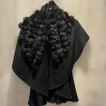 블랙 퍼 판초 케이프 코트