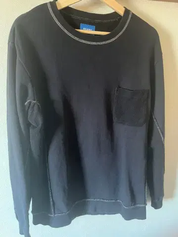 BEAMS 블랙 맨투맨 트레이닝복 프론트 포켓