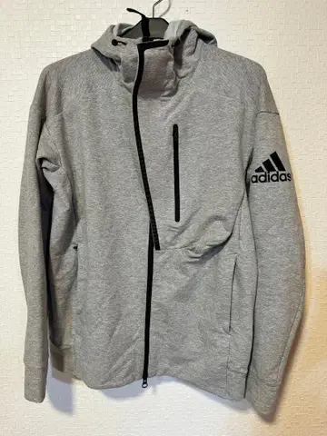 adidas 그레이 후드 부착 후드티