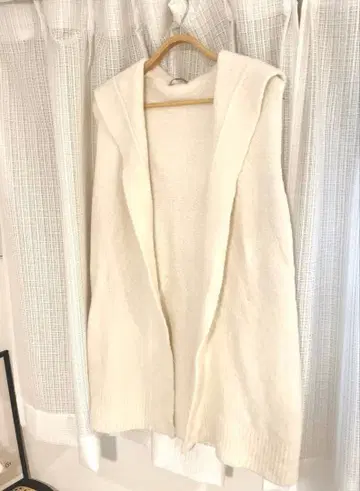 [ 2025FW ] 띠어리 럭스 울 후디 베스트 후드 부착 베스트