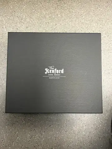 KENFORD EMBOSSED LEATHER BELT PAISLEY