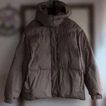 ZARA 후드 부착 심리스 다운 자켓