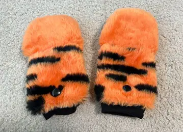 티거 복슬복슬 장갑 디즈니랜드