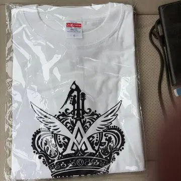 United Athle 화이트 T셔츠 L 사이즈