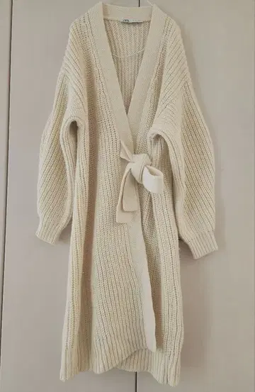 ZARA 두꺼운 원단 롱 니트 코트 M 롱 니트 아우터