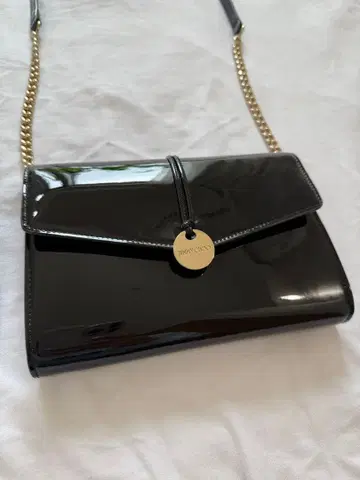 [ 12/28 처분 예정 ] Jimmy Choo 블랙 에나멜 숄더백