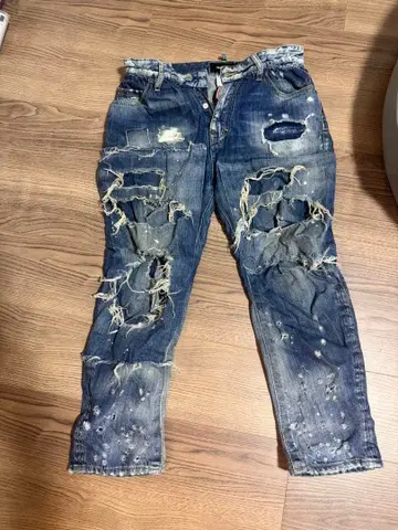 DSQUARED2 데미지 데님 팬츠 42