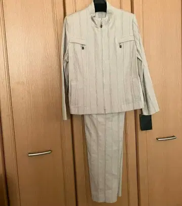 베이지 스트라이프 셋업