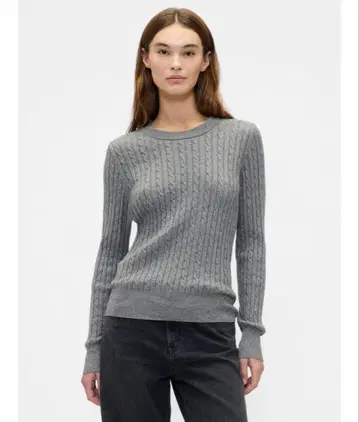 캐시미어 터치 케이블 니트 스웨터