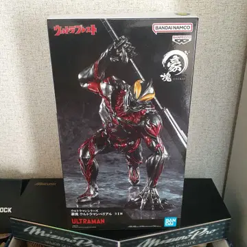 울트라맨 베리알 피규어 미개봉