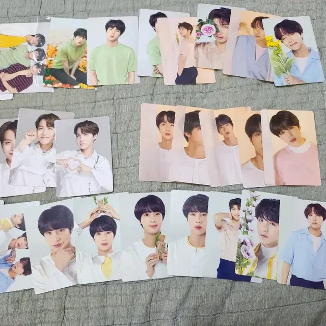 방탄소년단 포카 아크릴뱃지 캔뱃지 일괄