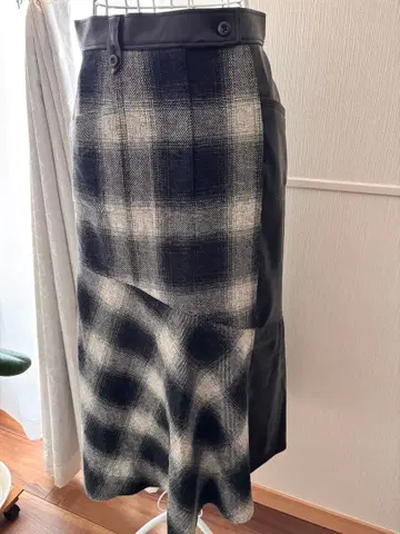 체크 절개 롱 스커트