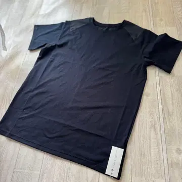 M 사이즈 블랙 셔츠