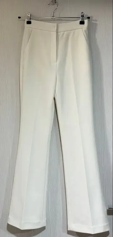 [ 새상품 ] yonfa 쿠코 팬츠 플레어 milk