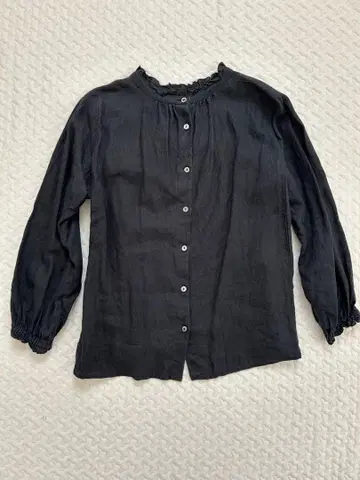 네스트로브 스탠드 프릴 블라우스