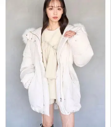 스나이델 니시카와 후드 퍼 미들 다운