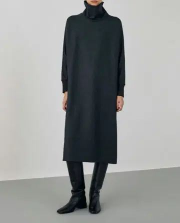 [ 택 포함 미사용 ] TOMORROWLAND에서 구매한 원피스