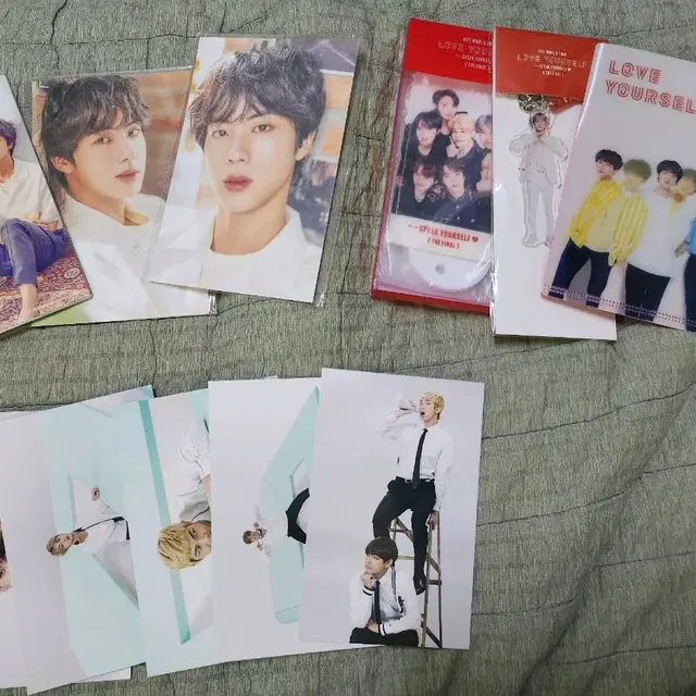 방탄소년단 포토프레임 등 굿즈 일괄