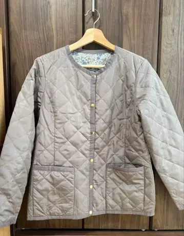 미사용 새상품 리버티 LIBERTY 퀼팅 리버서블 자켓