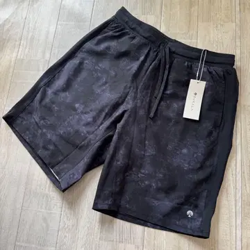 미사용 새상품 [ SUKALA ] 남성용 프린트 숏팬츠 L /LAVA