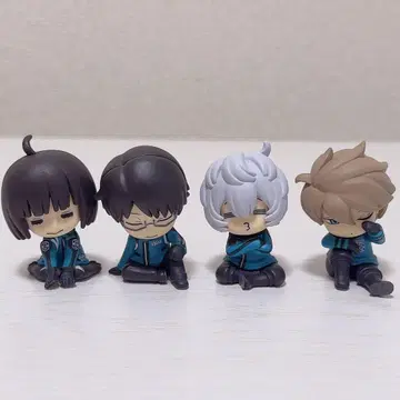 월드 트리거 어깨 쿵 Fig.