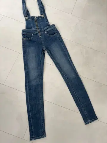 gyda 데님 살로펫