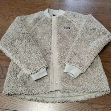 새상품급 patagonia 플리스 자켓 베이지