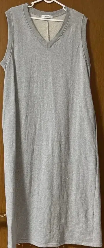 isook 슬리브리스 맨투맨 원피스 그레이