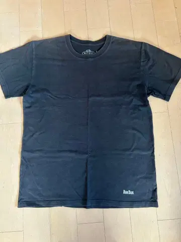 Blue Blue 블랙 T셔츠 M 사이즈