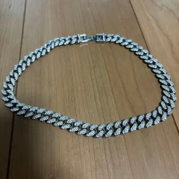 다이아몬드풍 실버 체인 목걸이