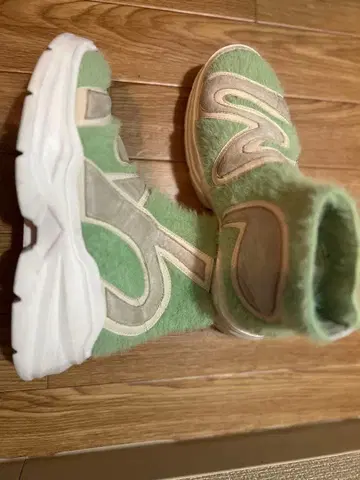 mercibeaucoup 모후컷부 퍼 스니커즈